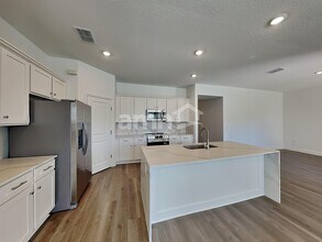 16438 Cheyanne Ct in Parrish, FL - Foto de edificio - Building Photo