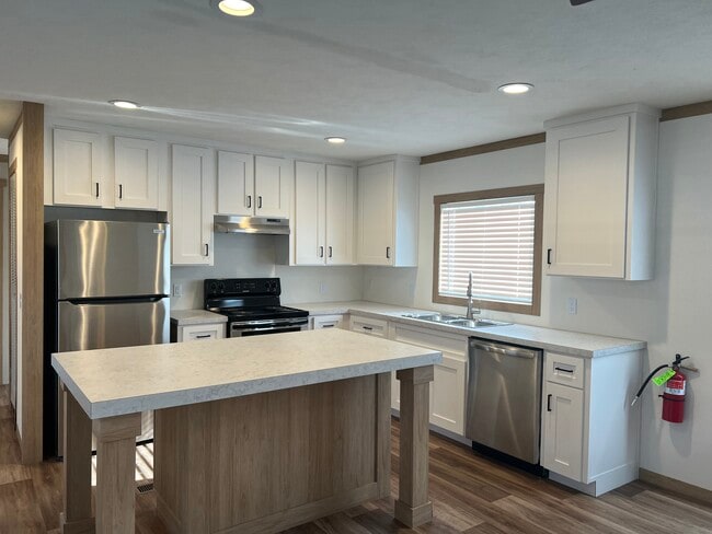 property at 2101 SW 38th St
