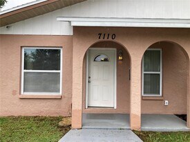 7110 2nd St N in St. Petersburg, FL - Building Photo