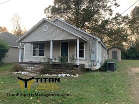 912 Denver St in Benton, AR - Building Photo