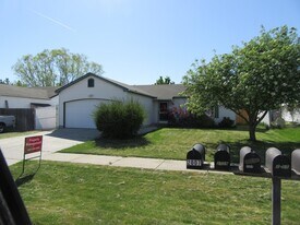 2007 N Blossom Ct in Post Falls, ID - Building Photo