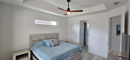 136 Kamal Pkwy in Cape Coral, FL - Building Photo - Building Photo