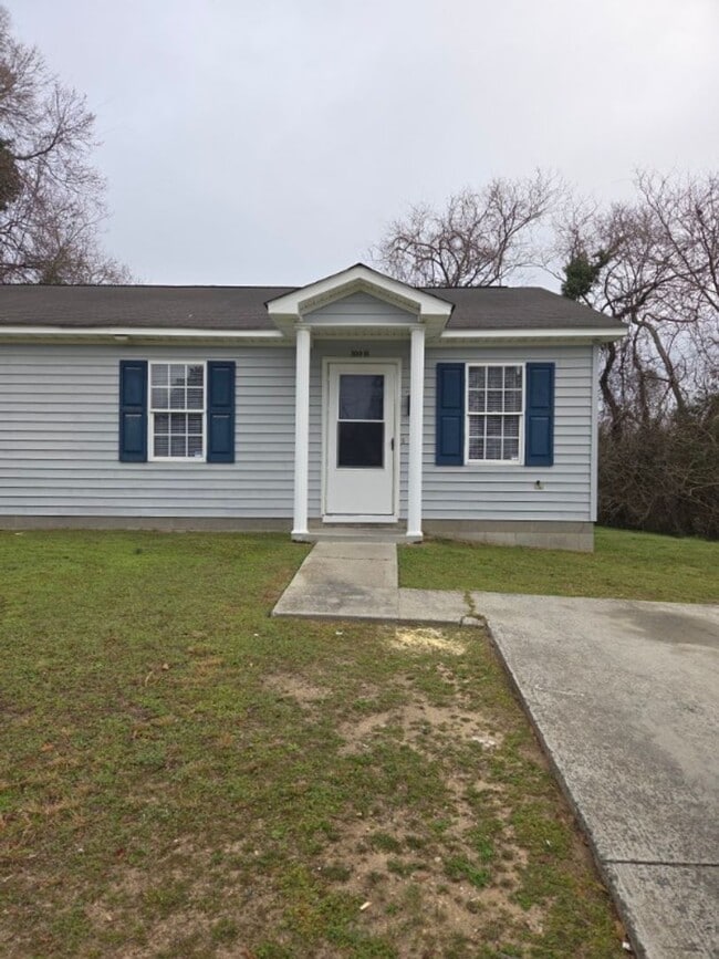 property at 309 E Spruce St