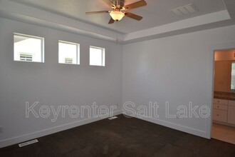 13696 S Glengarry Ln in Riverton, UT - Building Photo - Building Photo