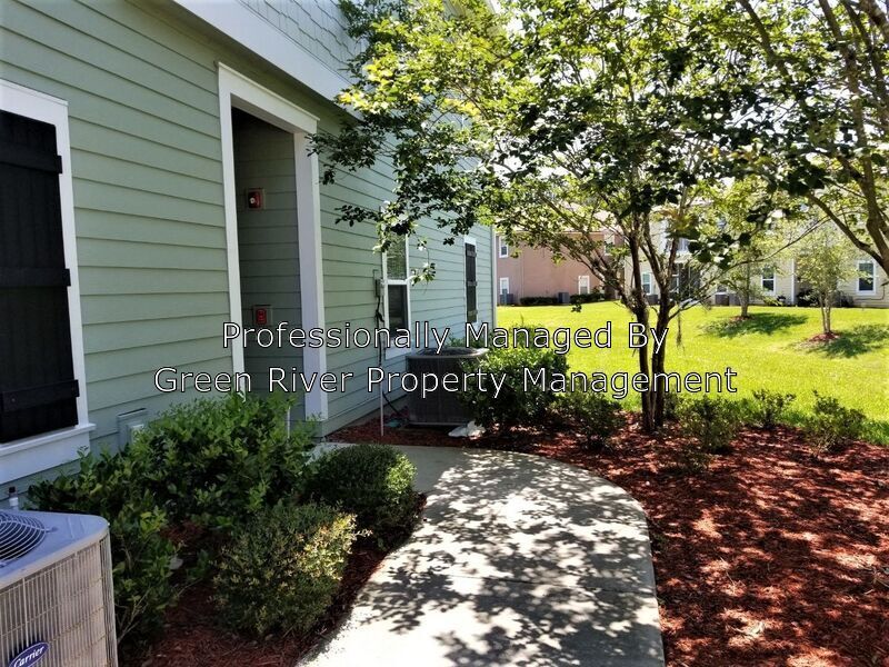 213 Larkin Pl in Saint Johns, FL - Building Photo