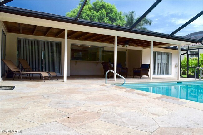 1927 Crayton Rd in Naples, FL - Building Photo - Building Photo