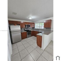 14142 SW 260th St in Homestead, FL - Building Photo - Building Photo