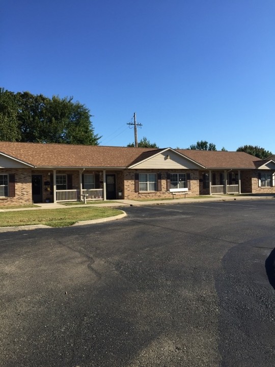 Salem II Apartments in Salem, MO - Building Photo