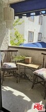 18530 Hatteras St in Los Angeles, CA - Building Photo - Building Photo