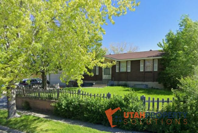 property at 5001 Heath Ave