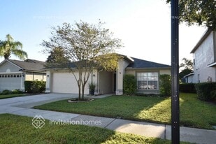 5621 Rockfield Loop in Valrico, FL - Building Photo