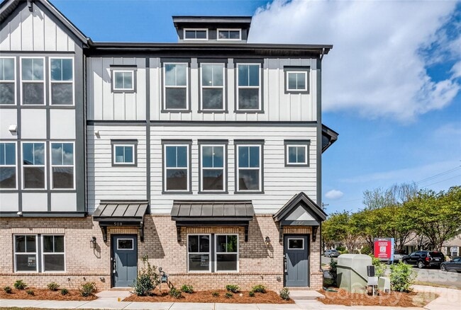 504 Annie Lowery Wy in Davidson, NC - Building Photo - Building Photo