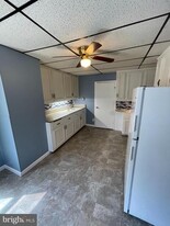 4 S Farquhar St in Union Bridge, MD - Building Photo