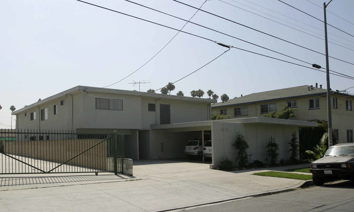 15904 S. Vermont Ave. in Gardena, CA - Building Photo