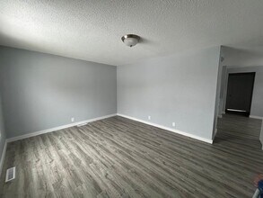 410 W Lyon Ave in Lake City, MN - Building Photo - Building Photo