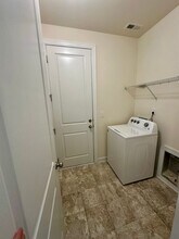 5607 Garrow Glen Rd in Charlotte, NC - Building Photo - Building Photo