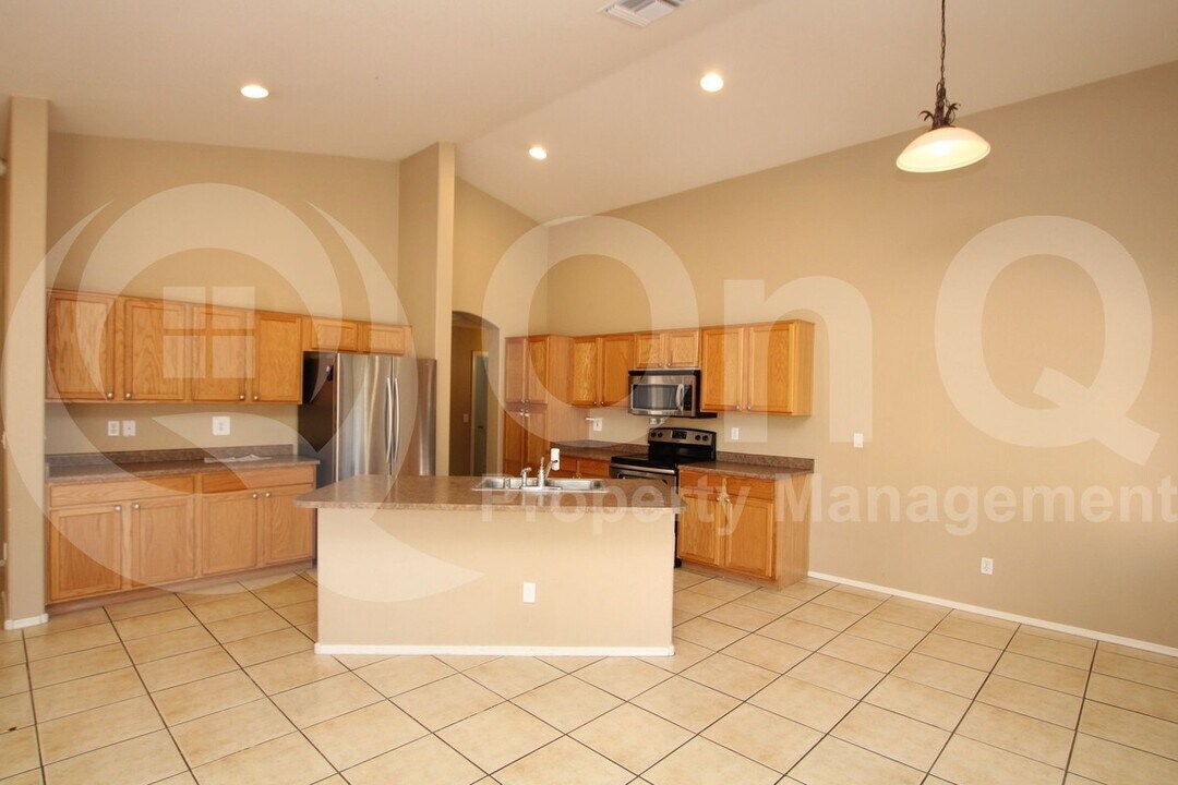 10234 E Javelina Ave in Mesa, AZ - Building Photo