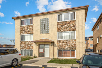 10490 Betty Ct in Rosemont, IL - Building Photo - Building Photo