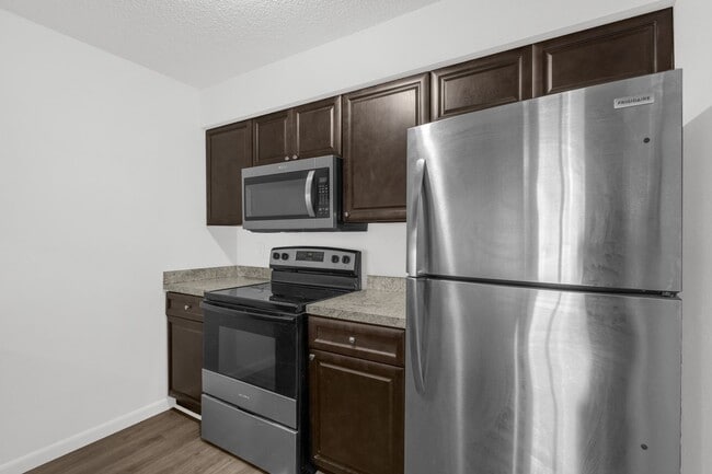 property at 2920 SE 53rd Ct