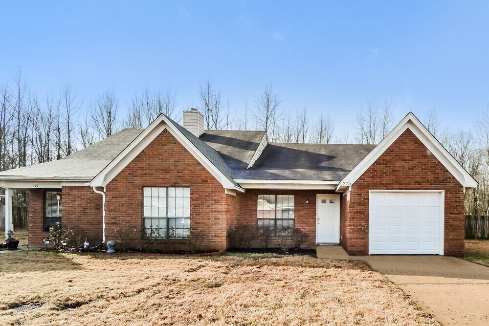 275 Garden Walk S in Southaven, MS - Building Photo