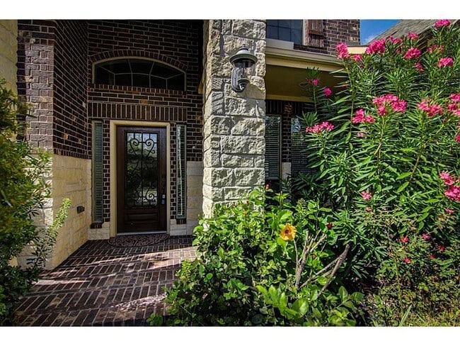 10207 White Pines Dr in Katy, TX - Building Photo - Building Photo