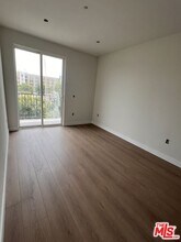 1230 S Berendo St in Los Angeles, CA - Foto de edificio - Building Photo