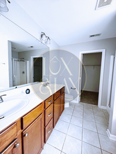 121 Rosebud Ln, Unit A in Durham, NC - Building Photo - Building Photo