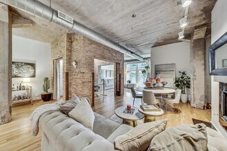 110 N Peoria St in Chicago, IL - Building Photo - Building Photo