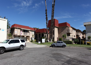 Northgate Apartments in Canoga Park, CA - Building Photo - Building Photo