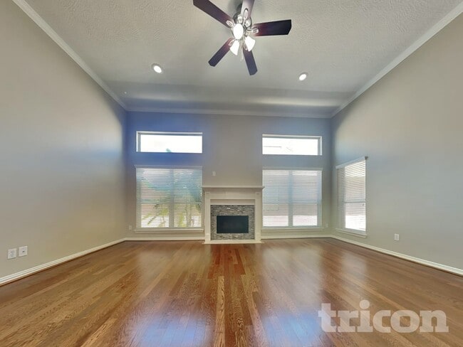 6855 Tournament Dr in Houston, TX - Building Photo - Building Photo