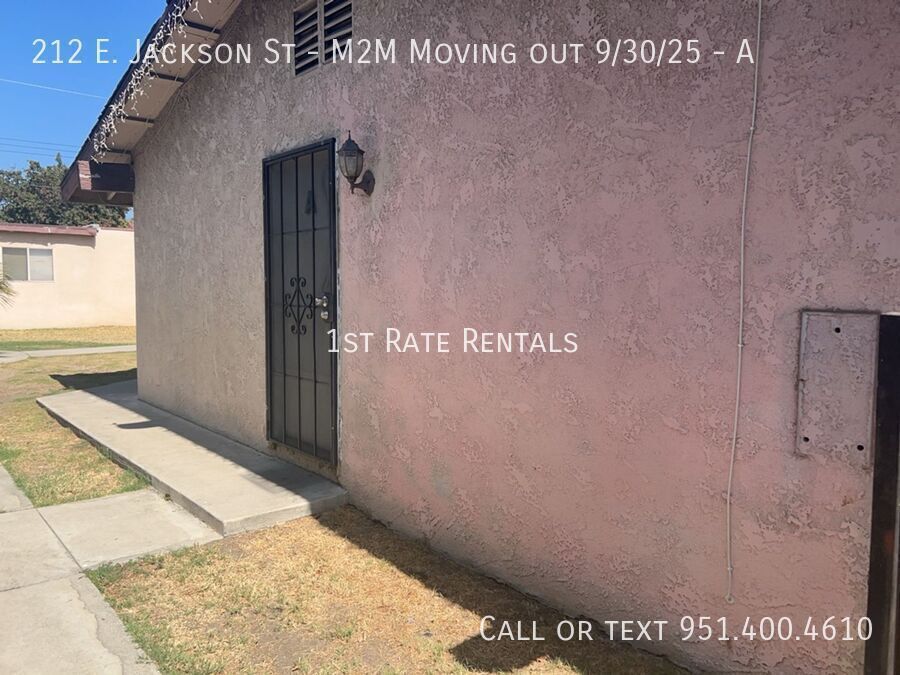 212 E Jackson St in Rialto, CA - Building Photo