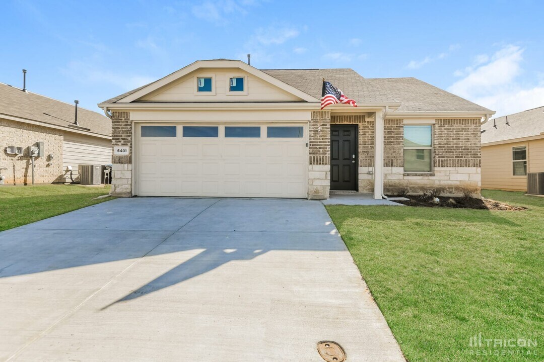 6401 Becker Ave in Fort Worth, TX - Building Photo