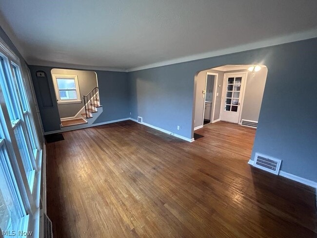 4843 Westbourne Rd in Lyndhurst, OH - Building Photo - Building Photo