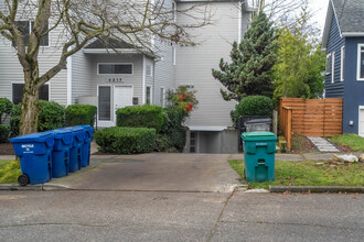 4217 Greenwood Ave N in Seattle, WA - Building Photo - Building Photo