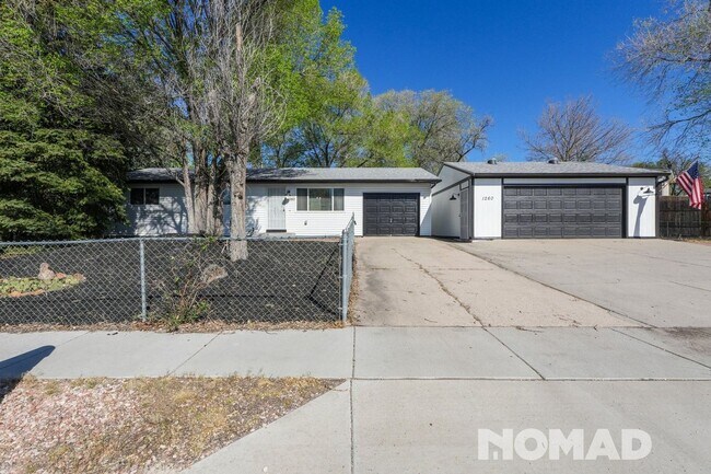 1260 Peterson Rd in Colorado Springs, CO - Building Photo - Building Photo