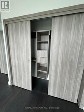 25 McMahon Dr in Toronto, ON - Building Photo - Building Photo