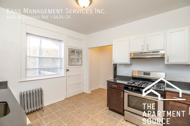 4424 N Saint Louis Ave, Unit 2A