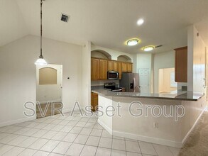 4606 Avamya Ct in Jacksonville, FL - Foto de edificio - Building Photo