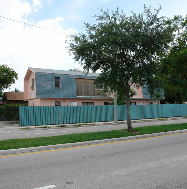 1301 NE 3rd Ave in Fort Lauderdale, FL - Building Photo - Building Photo