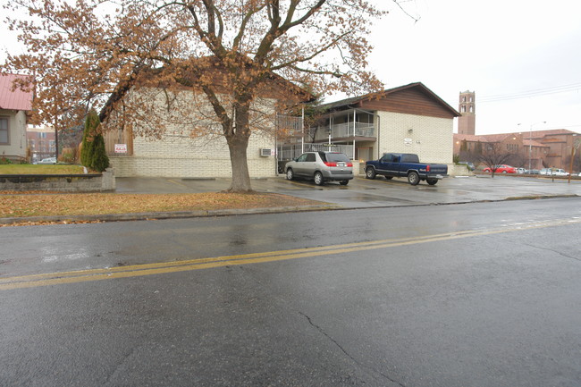 102 S 7th Ave in Yakima, WA - Building Photo - Building Photo