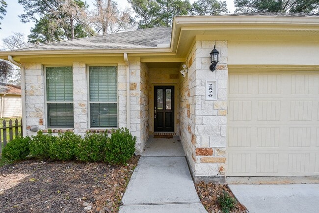 2826 Whitman Dr in Montgomery, TX - Foto de edificio - Building Photo