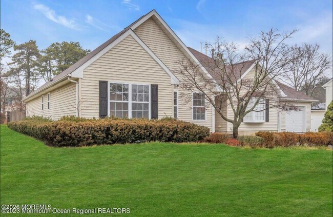 5 Laketree Ct in Manchester Township, NJ - Building Photo - Building Photo