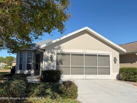 9407 Burnam Dr in Spring Hill, FL - Building Photo