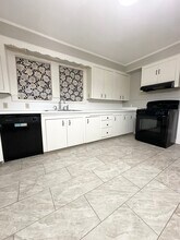 1312 W University Ave in Lafayette, LA - Building Photo - Building Photo