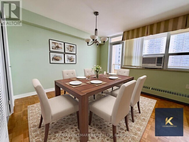 360 Ridelle Ave in Toronto, ON - Building Photo - Building Photo