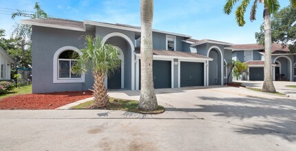 13614 Yarmouth Ct in Wellington, FL - Building Photo - Building Photo