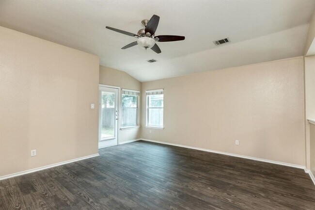 3353 Rod Carew Dr in Round Rock, TX - Building Photo - Building Photo