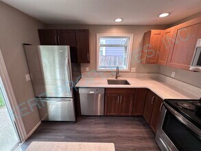 3238 SE Filbert St in Milwaukie, OR - Building Photo - Building Photo