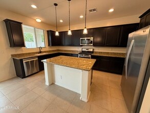 12038 W Briles Rd in Peoria, AZ - Building Photo - Building Photo