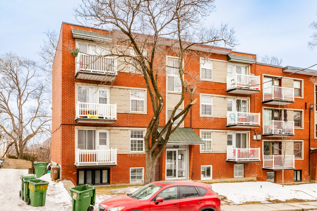 960 14E Av in Montréal, QC - Building Photo